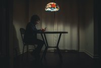 Waarom onzekere mannen zo vaak in de manosphere belanden