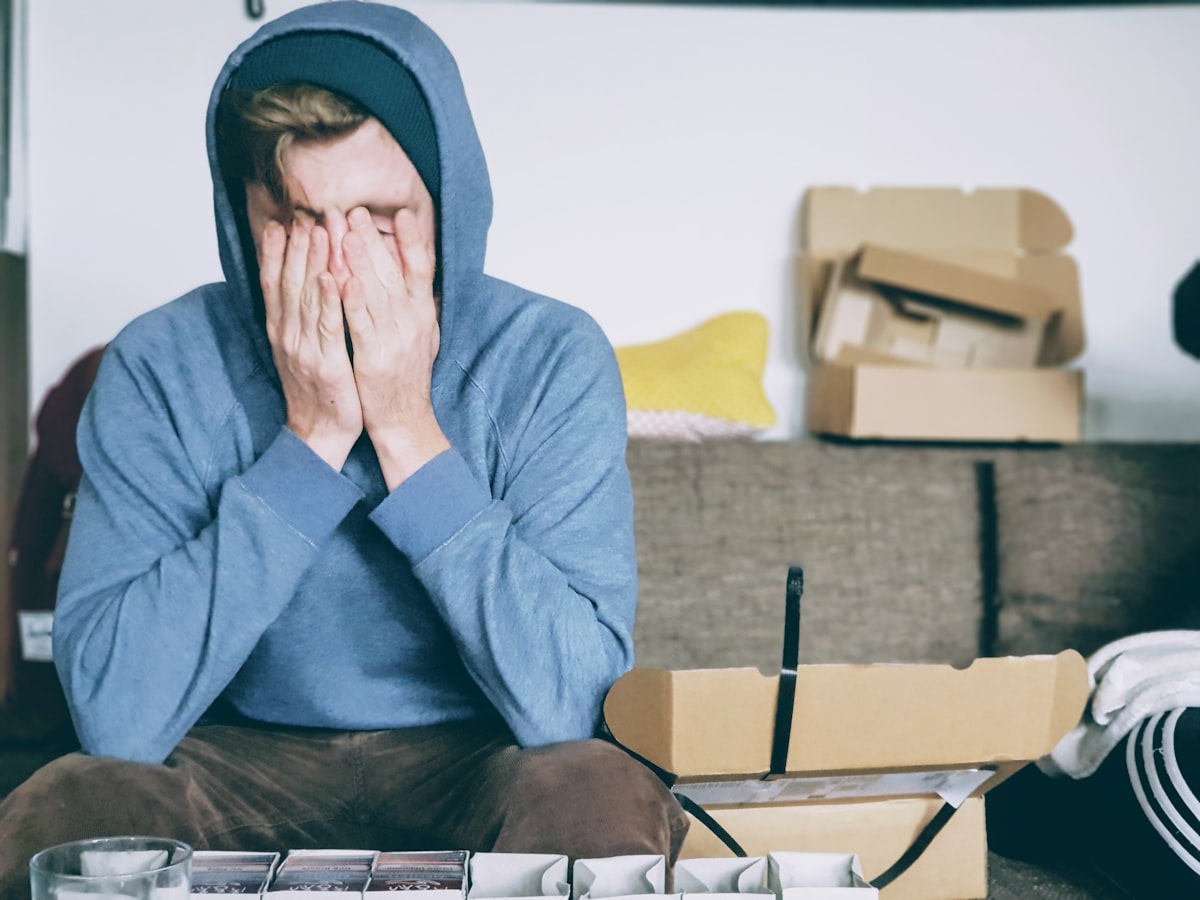 Waarom stress bij mannen zo vaak in buikvet eindigt